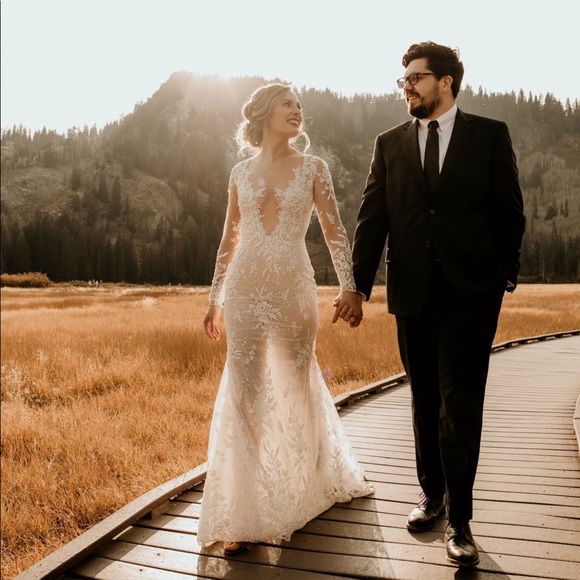 Lian Rokman Couture Wedding Gown - Picture 2 of 4